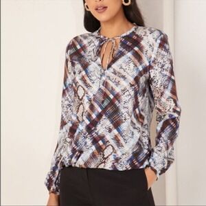 NEW TED BAKER‎ US 00 Lyzaa Quartz Printed Neck Tie Crossover Blouse Ted0